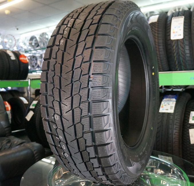 Зимние шины Yokohama iceGuard iG75 295/40 R20 0