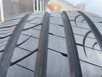 Летние шины Fortuna FSR-702 285/35 R19 1