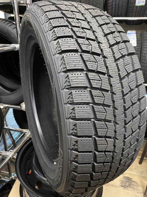 Зимние шины Linglong GREEN-MAX WINTER ICE I-15 SUV 255/45 R21 0