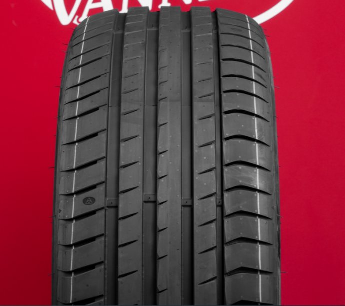 Летние шины Triangle EffeXSport TH202 255/45 R17 0