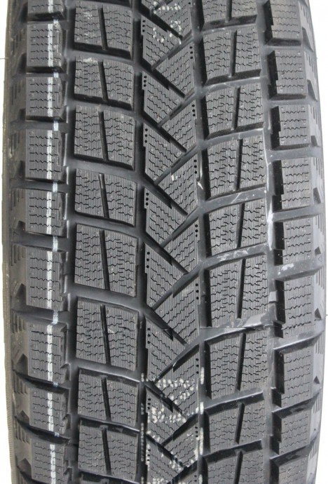 Зимние шины Firemax FM806 215/75 R15 0