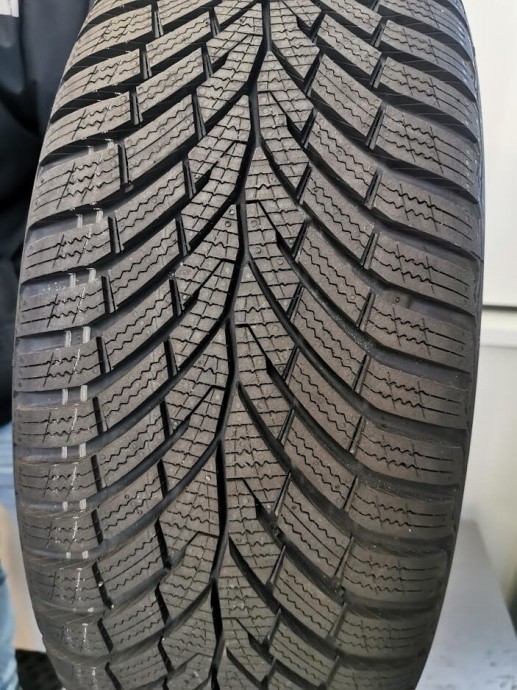 Зимние шины Continental WinterContact TS 870 225/50 R17 0