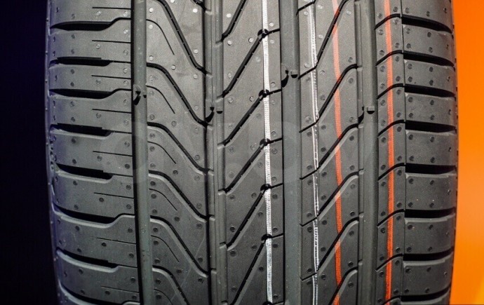Летние шины Continental UltraContact 225/65 R17 0