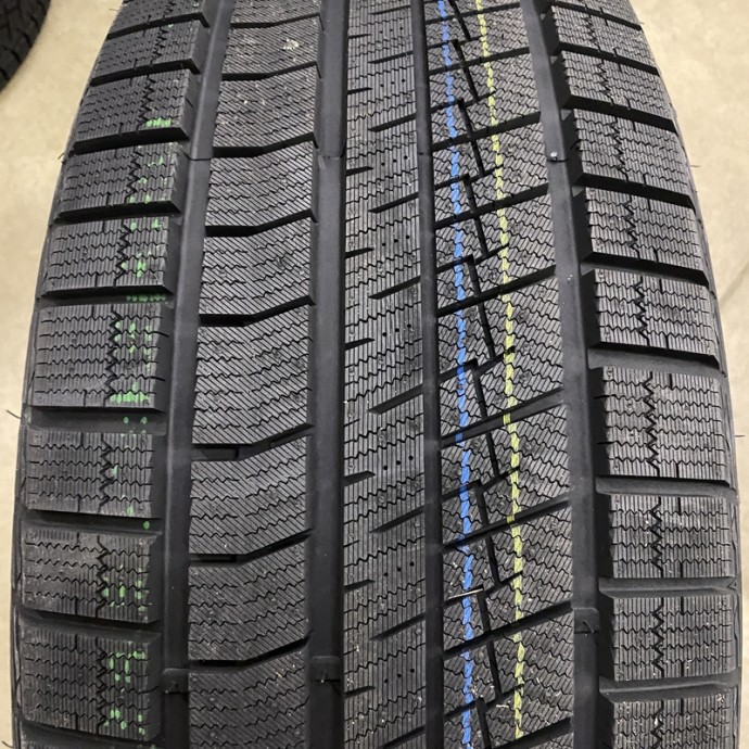 Зимние шины Tracmax X-Privilo S360 265/55 R19 0