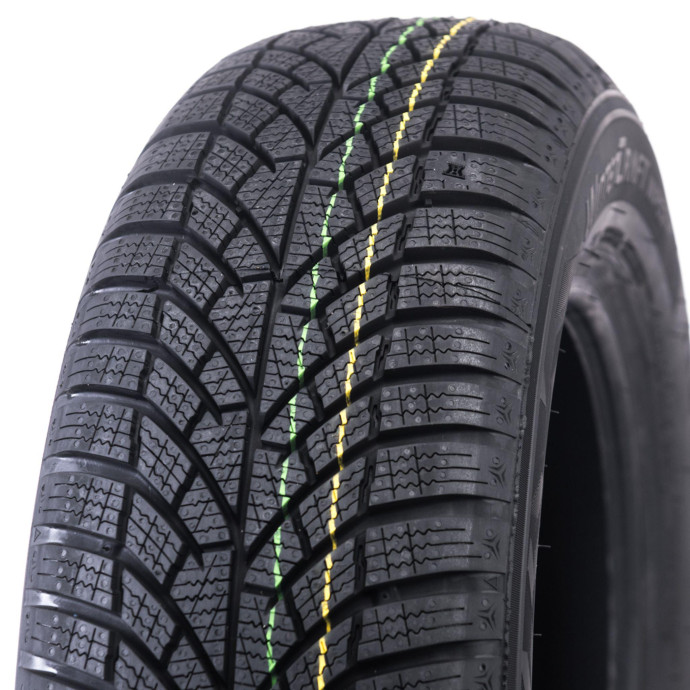 Зимние шины Kumho WP52+ 225/50 R17 0